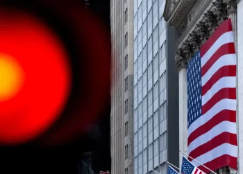 تراجع مؤشر ناسداك 100 بعد ارتفاع مكاسب ميكرون وارتفاع أسعار آبل
