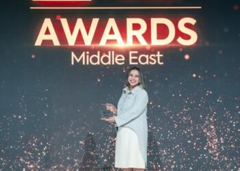 تكريم غالية الطواري من وزارة المالية الكويتية ضمن قائمة WMN Trailblazers