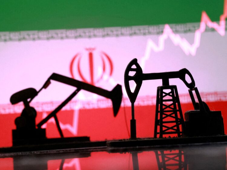 توازنات أوبك بلس تواجه اختبار زيادة حصة إيران بعد رفع العقوبات
