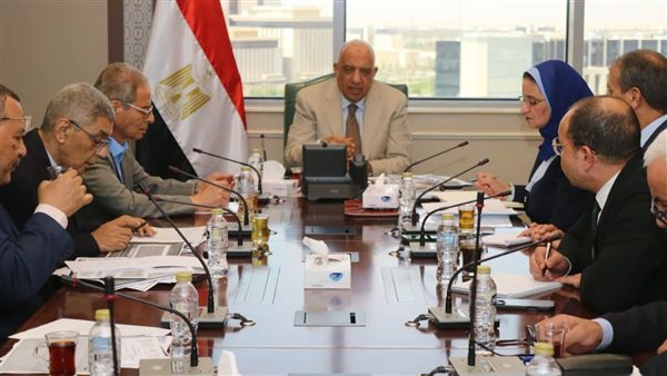 توسعات جديدة في مشروعات الطاقة الشمسية وطاقة الرياح لتعزيز استقرار الشبكة توسعات جديدة في مشروعات الطاقة الشمسية وطاقة الرياح لتعزيز استقرار الشبكة