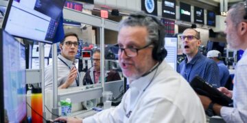 توقع ارتفاع النمو والتضخم في الاقتصاد الأميركي هذا الصيف وفق ستيفل