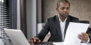 ثقة المديرين الماليين في شركاتهم ترتفع رغم تراجع تفاؤلهم بالاقتصاد الأميركي