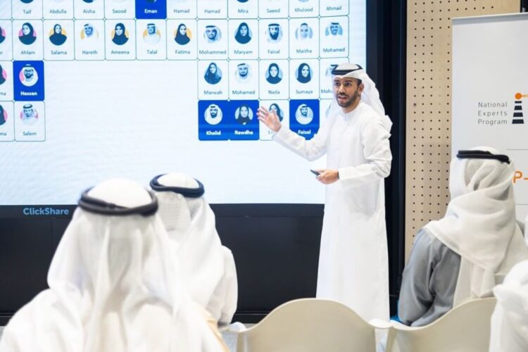 خبراء الذكاء الاصطناعي الإماراتيون يعززون استراتيجية الإمارات 2031 خبراء الذكاء الاصطناعي الإماراتيون يعززون استراتيجية الإمارات 2031