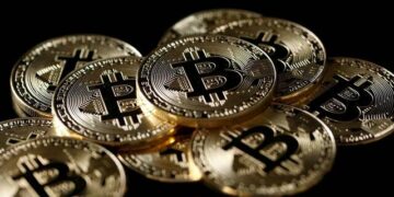 خسائر أسهم شركات العملات الرقمية تصل إلى 62 مليار دولار
