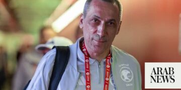 دونيس يقلص قائمة منتخب السعودية في كأس العالم والنقاش مستمر