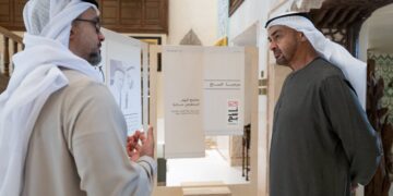 رئيس الإمارات يوجه بإطلاق مبادرة نسيج لتحويل قطاع المنسوجات