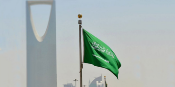 ريادة كابيتال تتوقع نمو الاقتصاد السعودي 4.3% في 2026