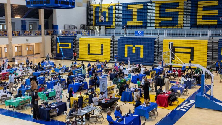 زيادة 122,000 وظيفة في القطاع الخاص الأمريكي مايو 2026 زيادة 122,000 وظيفة في القطاع الخاص الأمريكي مايو 2026
