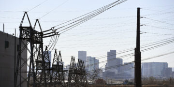 زيادة تاريخية مرتقبة في أسعار الكهرباء لعملاء Xcel Energy
