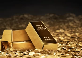 سعر الذهب الفوري ينخفض إلى 3998 دولاراً للأونصة مع تراجع أدنى 4000 دولار لأول مرة منذ نوفمبر 2025
