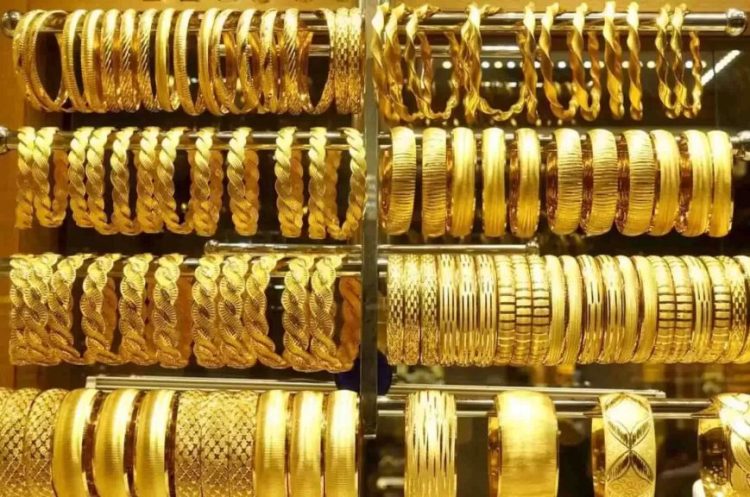 سعر الذهب في مصر يرتفع محليًا إلى 6931 جنيهًا مع تراجع عالمي عند 4155 دولارًا سعر الذهب في مصر يرتفع محليًا إلى 6931 جنيهًا مع تراجع عالمي عند 4155 دولارًا
