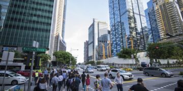 سنغافورة ترفع توقعات نمو الناتج المحلي 2026 إلى 2%-4%؛ الاقتصاد نما 5% في 2025