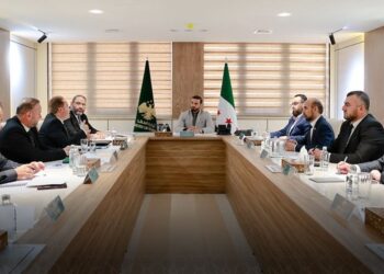 سوريا تعتمد الليرة في تسعير المشتقات النفطية بعد اجتماع اللجنة الدائمة