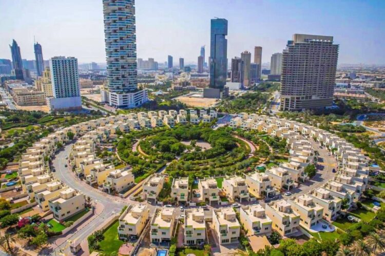 سوق عقارات دبي يشهد نضجًا وتوازنًا في الأسعار والمبيعات