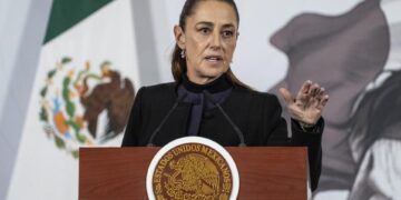 كلوديا شينباوم: المكسيك تتعامل مع الولايات المتحدة كجار قريب