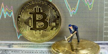 لوك جرومن: بيتكوين آخر جهاز إنذار فعال في السيولة
