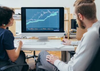 مؤشر S&P 500 يحقق عوائد سنوية مركبة 15.5% وسط هيمنة شركات التكنولوجيا الأميركية