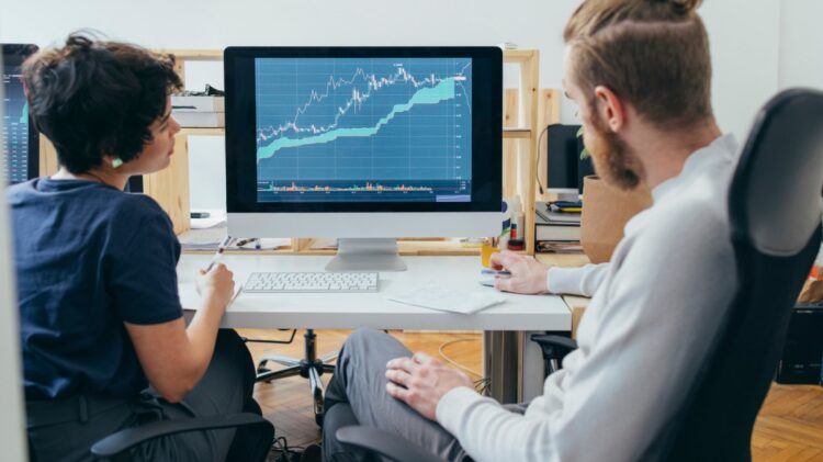 مؤشر S&P 500 يحقق عوائد سنوية مركبة 15.5% وسط هيمنة شركات التكنولوجيا الأميركية