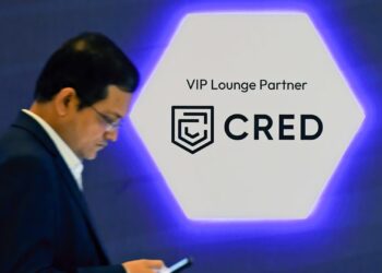 مؤشر نيكاي يغلق منخفضا 0.85% وسط تراجع الأسهم التكنولوجية