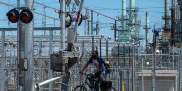 مرشحو مجلس الشيوخ يتنافسون حول مستقبل الطاقة النظيفة
