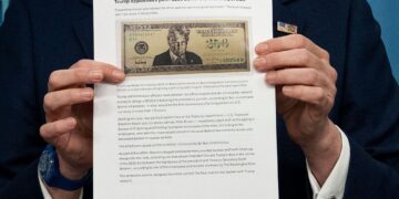 مشروع ترامب المقترح بقيمة 250 مليار دولار ينطوي على مخاطر عالية