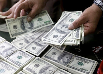 مصر تحتل المركز السابع عالميًا بتحويلات العاملين بالخارج 29.56 مليار دولار