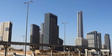 مصر تعتمد خطة تنمية بمعدل نمو منخفض