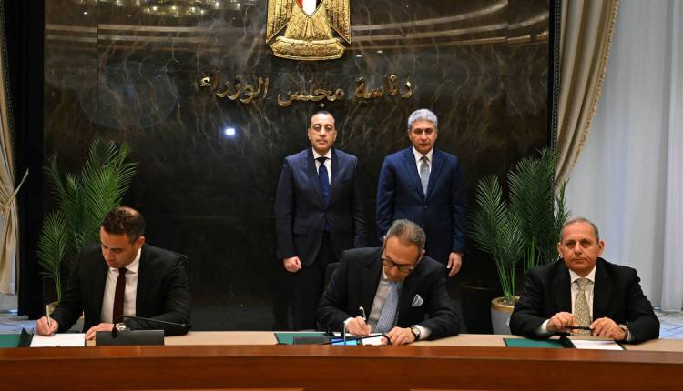 مصر تفتح مصنعًا كبيرًا للمنسوجات بمبيعات متوقعة 500 مليون دولار سنويًا مصر تفتح مصنعًا كبيرًا للمنسوجات بمبيعات متوقعة 500 مليون دولار سنويًا
