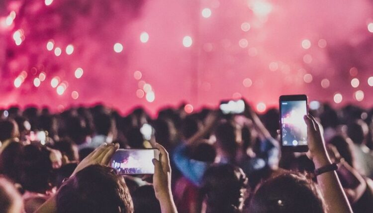 موبايل فيري تقدم 200 جيجابايت بيانات 5G بسعر أقل من 7 يورو موبايل فيري تقدم 200 جيجابايت بيانات 5G بسعر أقل من 7 يورو