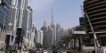 نمو الناتج المحلي غير النفطي في الإمارات 6.8% لعام 2025