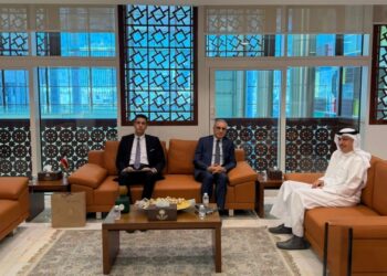 وزير التجارة الكويتي يبحث مع سفير تونس تعزيز التعاون التجاري والاستثماري