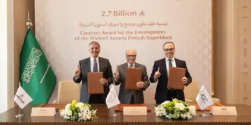 حسن علام القابضة توقع عقد مشروع والدورف أستوريا متعدد الاستخدامات بالسعودية