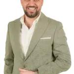 أنور طيفور