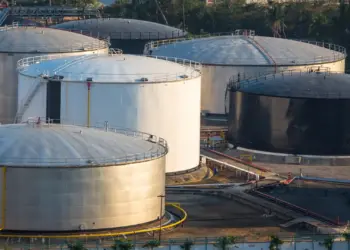 Cheniere Energy تعزز إنتاج Sabine Pass LNG بنسبة 20% في 2026