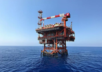 Eni وTotalEnergies توافقان على تطوير حقل غاز كرونوس وإنتاج 1.4 مليون طن من LNG سنوياً بحلول 2028