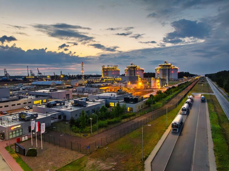 Gaz-System توسع محطة LNG في Świnoujście بتحميل 60 ناقلة يومياً في 2026 Gaz-System توسع محطة LNG في Świnoujście بتحميل 60 ناقلة يومياً في 2026