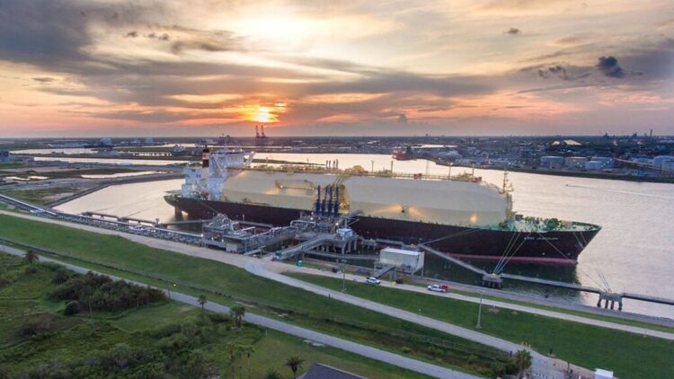 Henry Hub ينخفض إلى 3.073 دولار بسبب صيانة Freeport LNG وارتفاع المخزونات في 2026 Henry Hub ينخفض إلى 3.073 دولار بسبب صيانة Freeport LNG وارتفاع المخزونات في 2026