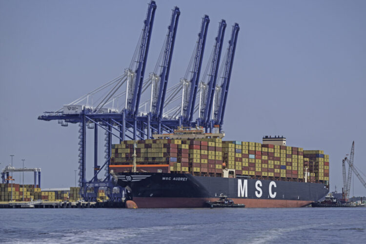 MSC تطلق خدمة أفونغي للنقل البحري لدعم مشروع الغاز الطبيعي المسال في موزمبيق 2026 MSC تطلق خدمة أفونغي للنقل البحري لدعم مشروع الغاز الطبيعي المسال في موزمبيق 2026