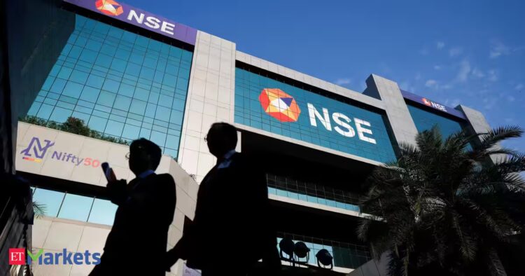 NSE تستعد لطرح أولي بقيمة 30000 كرور بعد تسوية قضية 1491 كرور NSE تستعد لطرح أولي بقيمة 30000 كرور بعد تسوية قضية 1491 كرور