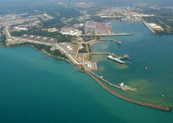 Petronas توقع اتفاقية LNG مع Shizuoka Gas لتوريد 0.84 مليون طن حتى 2039 في سوق JKM