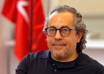 أشرف عبد المحسن يؤكد مسؤولية الإنسان في بناء مدن إنسانية في الإمارات