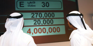 ارتفاع أسعار أرقام لوحات السيارات المميزة في دبي تصل إلى 6.9 مليون درهم