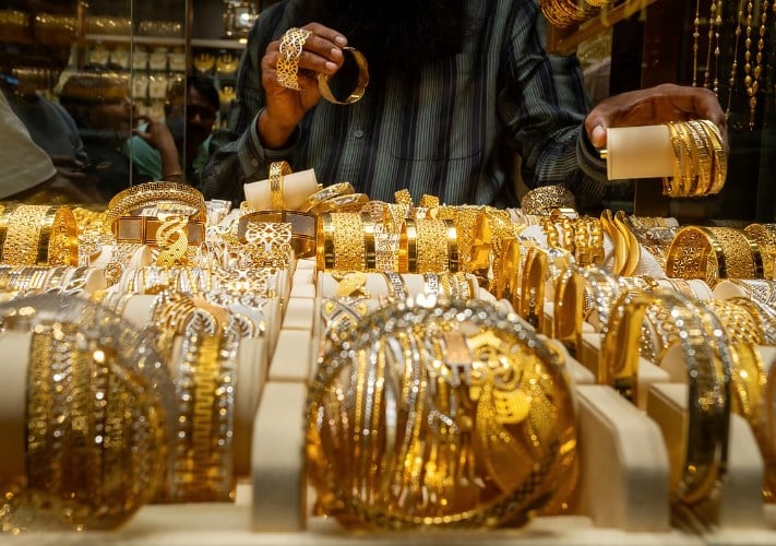 ارتفاع أسعار الذهب في مصر 20 جنيهًا وعيار 21 يصل إلى 5840 جنيهًا ارتفاع أسعار الذهب في مصر 20 جنيهًا وعيار 21 يصل إلى 5840 جنيهًا