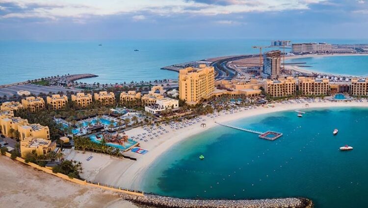 ارتفاع أسعار العقارات في رأس الخيمة 5.4% بالربع الثاني 2026 مع تفوق الشقق على الفلل ارتفاع أسعار العقارات في رأس الخيمة 5.4% بالربع الثاني 2026 مع تفوق الشقق على الفلل