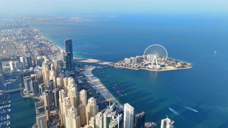 ارتفاع إيجارات مكاتب ومستودعات دبي وأبوظبي 13-16% في الربع الثاني 2026 ارتفاع إيجارات مكاتب ومستودعات دبي وأبوظبي 13-16% في الربع الثاني 2026