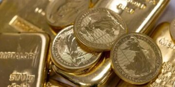 ارتفاع اسعار الذهب عالميًا إلى 4062 دولار للأوقية مع تراجع الدولار محليًا