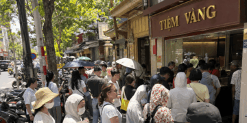 ارتفاع سعر الذهب الفوري إلى 4122.4 دولار للأونصة بزيادة تفوق 2% مساء 3 يوليو 2026