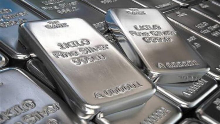 استقرار سعر أونصة الفضة عند 25.5 دولار وعيار 925 يسجل 90.77 جنيه استقرار سعر أونصة الفضة عند 25.5 دولار وعيار 925 يسجل 90.77 جنيه