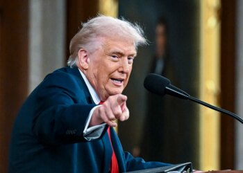 البيت الأبيض يعلق خدمات مشغل التليبرومتر بعد تحقيقات بمراهنات تجاوزت 100 ألف دولار