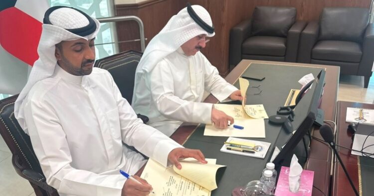 الكويت تطلق مشروع تركيب الطاقة الشمسية في مساجد صباح السالم الكويت تطلق مشروع تركيب الطاقة الشمسية في مساجد صباح السالم